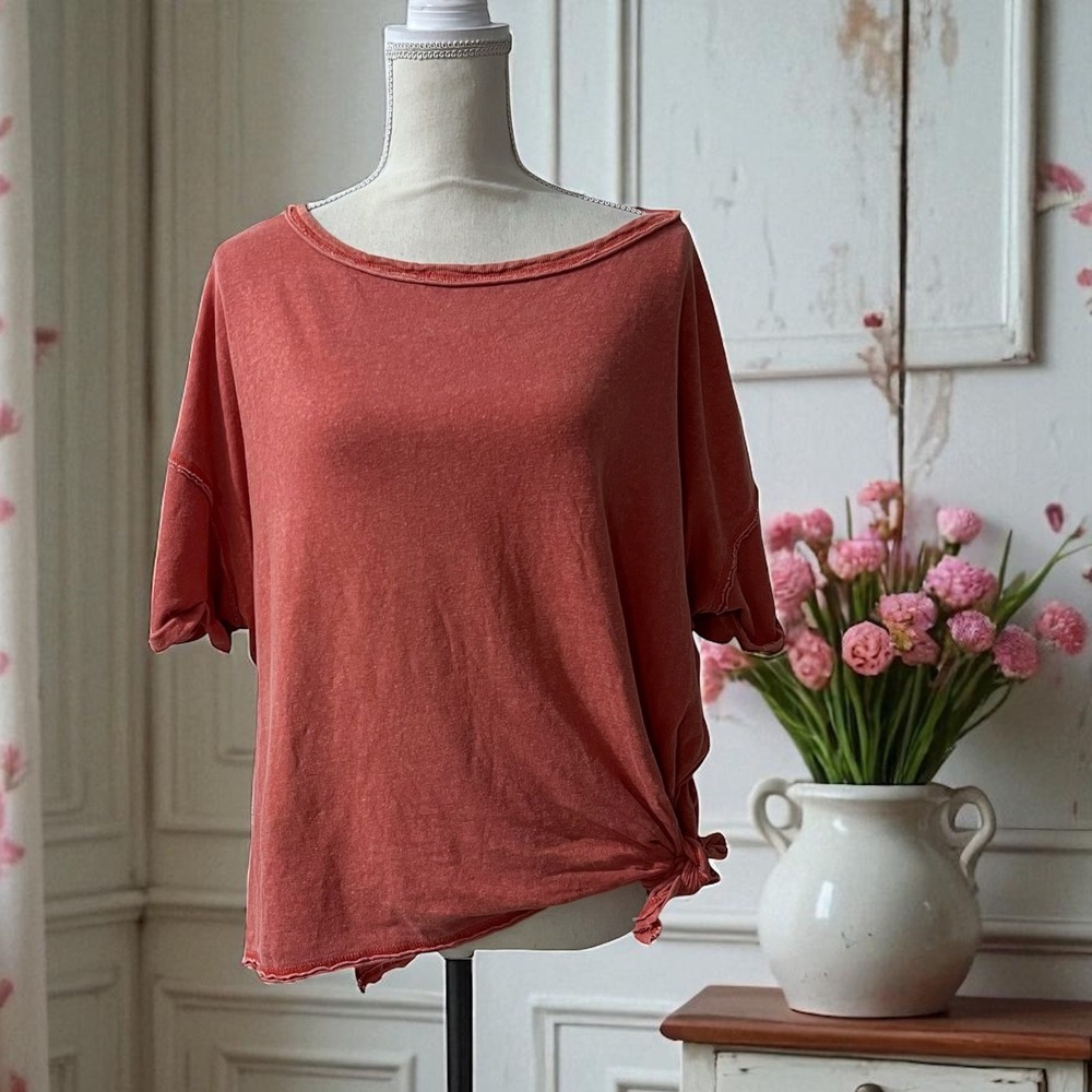 We The‎ Free Women's Boat Neck Dolman Sleeve Tie Hem Top Coral Red Size Large